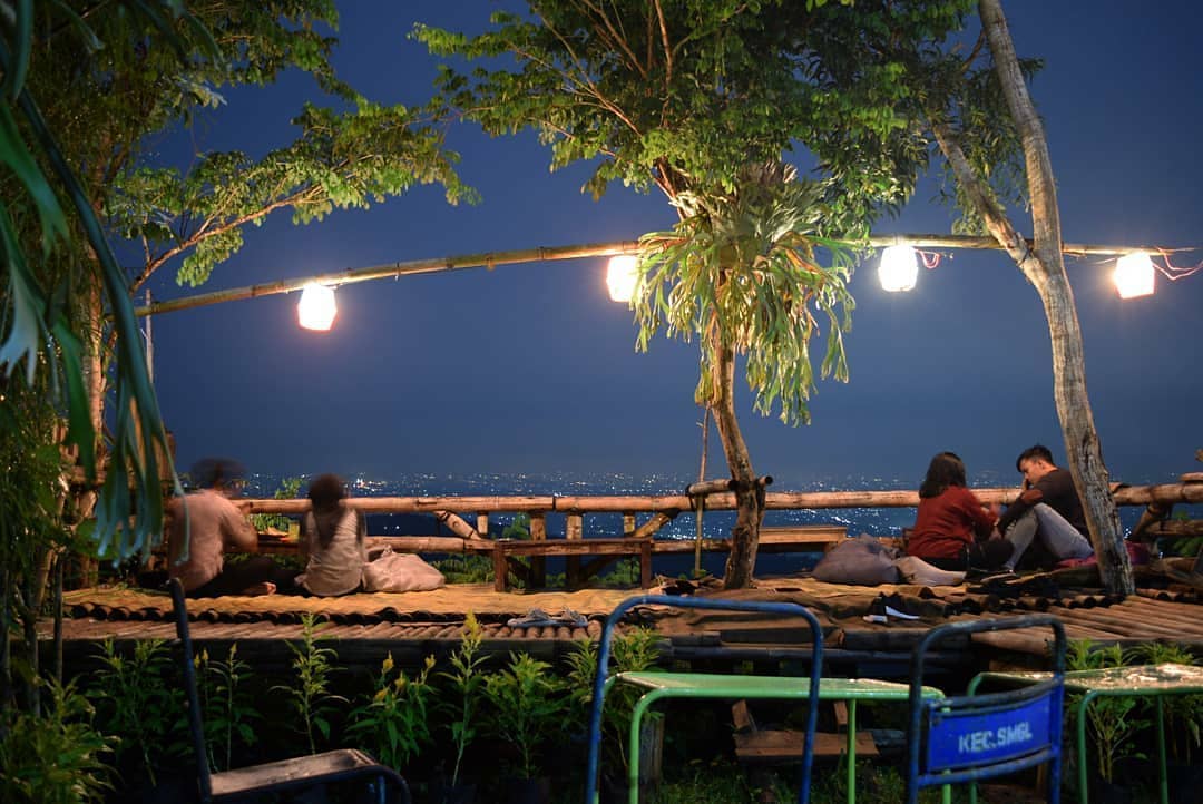 Harga Tiket Masuk , Jalan Menuju Lokasi, Fasilitas , Pesona Keindahan , Asal Usul Wisata , Tips Berkunjung 