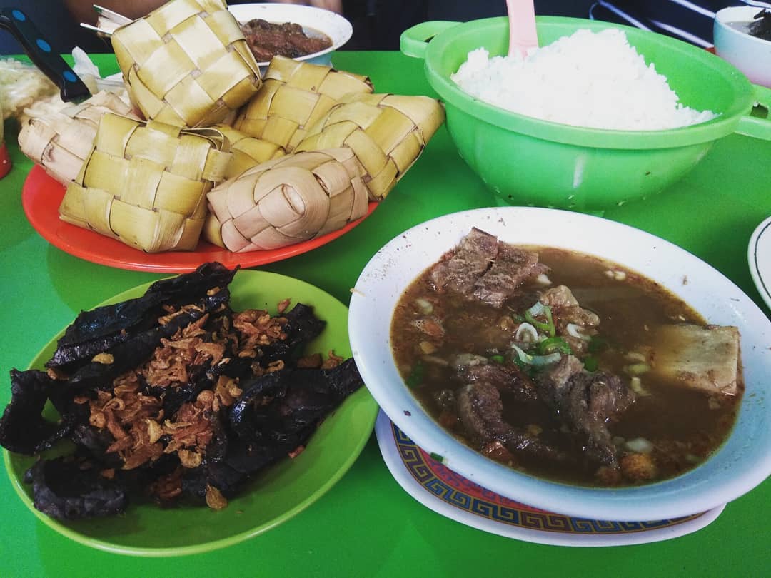 Daftar Harga Menu , Daftar Harga Minuman , Jalan Menuju Lokasi, Fasilitas, Paling Bestseller, 500 Mangkuk Sehari, Rekomendasi Para Food Bloger, Tips Tidak Antri Lama