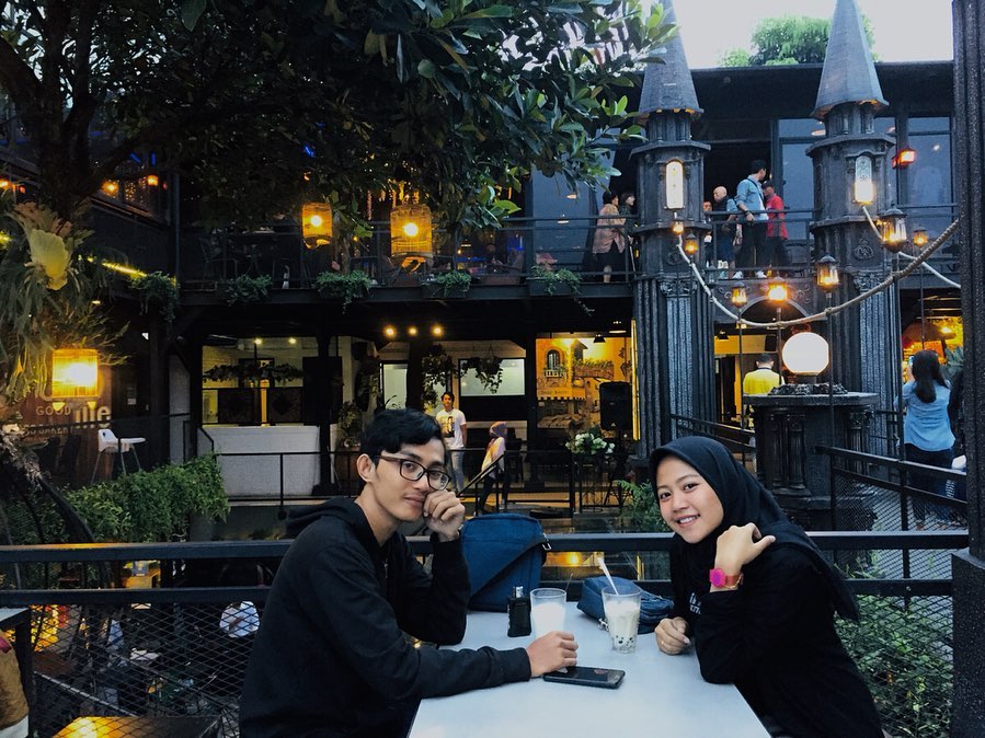 Harga Menu Makanan, Daftar Minuman, Tentang Lokasi, Pesona Keindahan, Lokasi Dimana, Harga Tiket Masuk , Fasilitas Yang Ada