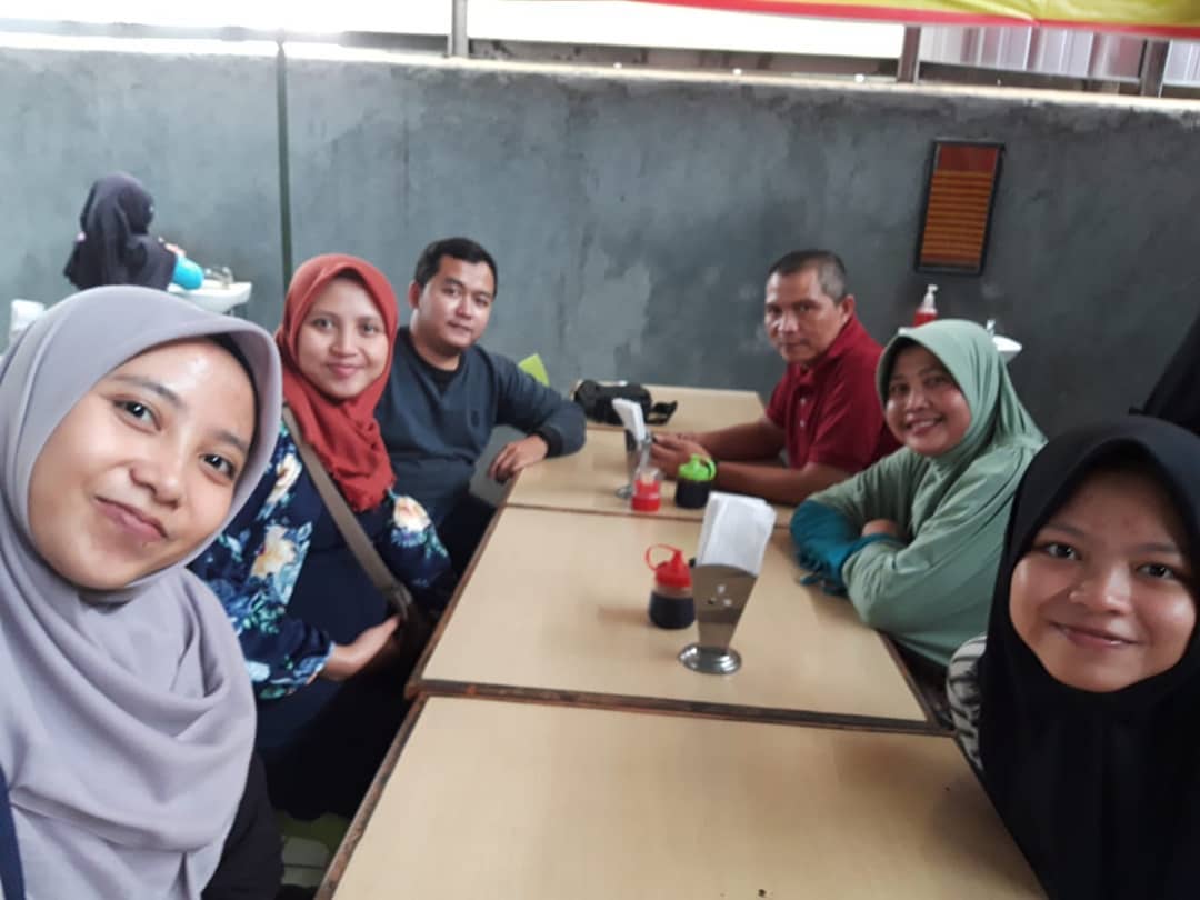 Bebek Sinjay Bandung, Harga Menu , Cara Memesan , Menu Bebek, Desain Rumah Makan, Lokasi Rumah Makan , Fasilitas RM, Keistimewaan , Jadwal Operasional 