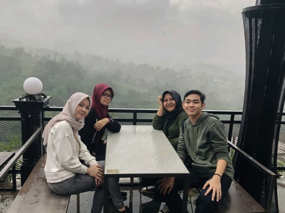 Harga Menu Makanan, Daftar Minuman, Tentang Lokasi, Pesona Keindahan, Lokasi Dimana, Harga Tiket Masuk , Fasilitas Yang Ada