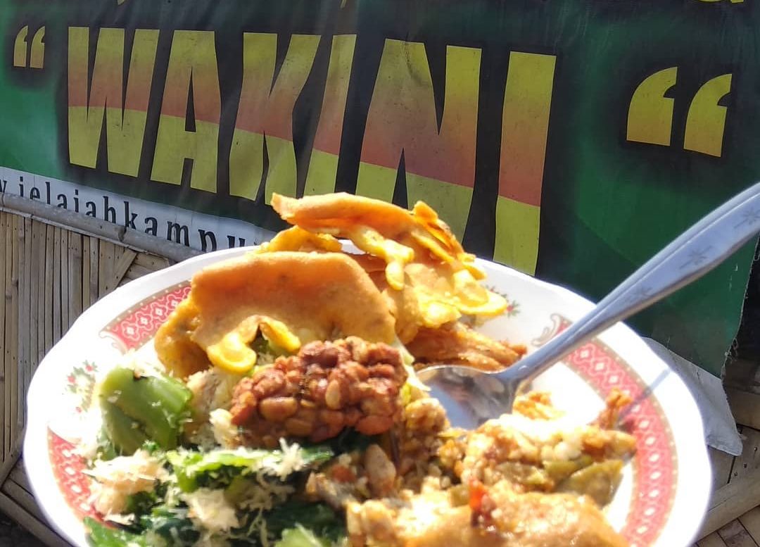 Daftar Harga Menu, Daftar Harga Minuman, Jalan Menuju Lokasi, Dilirik Food Blogger, Ciri Khas Warung Wakani