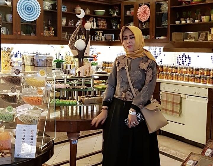 Daftar Harga Menu, Daftar Harga Minuman, Spot Foto Instagrambale, Cabang Store, Murah, Nikmat &amp; Nagih