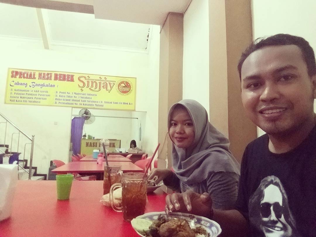 1. Kuta Bali, 2. Jember, 3. Banjarmasin, 4. Pandaan, 7. Enice, 8. Bebek Goreng Sinjay An, 9. Nasi Bebek Sinjay “Khas Madura”, 10. Warung Bebek Sinjay