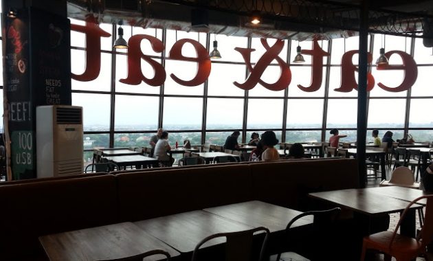 1. Double U Steak, 2. Bandar Djakarta, 3. Bakmi GM, 4. Eat & Eat Grand, 5. Sushi Tei, 6. Matsuriya, 7. Bebek Kaliyo Kalimalang, 8. Out The Box, 9. Hanamasa, 10. The Duck King, 11. Marugame Udon, 12. Mujigae, 13. Hong Tang, 14. Nawie Steak and Grill, 15. A&W Bekasi Junction, 16. Bamboo Dimsum, 17. Bebek Goreng H.Slamet, 18. Raja Sunda, 19. Bumbu Desa, 20. Domino’s Pizza, 21. Kedai Tuan