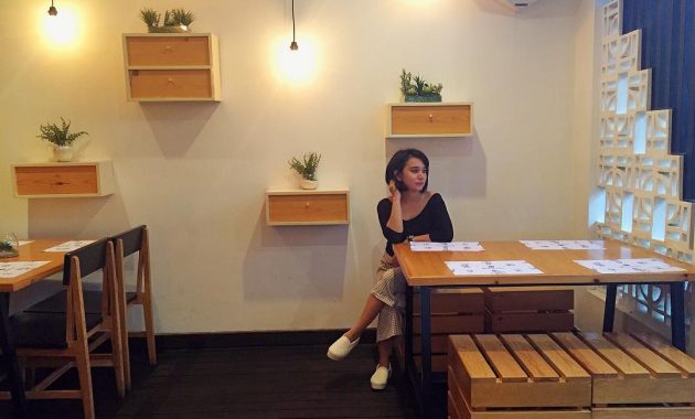 1. Tautan Rasa, 2. Gurih 7 Bogor, 3. Waroenk Talubi, 4. Cyrano Café, 5. Lusso Café & Resto, 6. Nicole’s Kitchen & Lounge, 7. De Salman Resto, 8. Toastea Cafe, 9. Death by Chocolate Bogor, 10. The Place, 11. Rumah Air Restaurant, 12. Lemongrass Modern Kopitiam, 13. Two Stories Cafe, 14. Lemon8 Cafe, 15. Royal Bakery & Café, 16. Peppino House Resto, 17. Ah Poong (Pasar Apung Sentul City) Food Court, 18. Culinaire Van Bogor, 19. Mie Ayam Baso Bangka “AL”, 20. Cool & Cool, 21. Warung Tam@n, 22. Resto Solo, 23. Bakso PMI, 24. Pondok Sate Tongseng Assalam, 25. Boogie Cafe, 26. Food Gallery BTM, 27. Cabana Café, 28. De Leuit, 29. Saung Kuring, 30. Daiji Ramen, 31. De Saung, 32. Meranti Restaurant, 33. Bale Kabayan, 34. Sop Buntut Mang UU, 35. Kedai Kita, 36. Apple Pie, 37. Cafe Dedaunan, 38. Monarchy Bistro, 39. Daily Dose Coffee & Eatery, 40. DGlock, 41. Cimory Riverside, 42. Momomilk Barn
