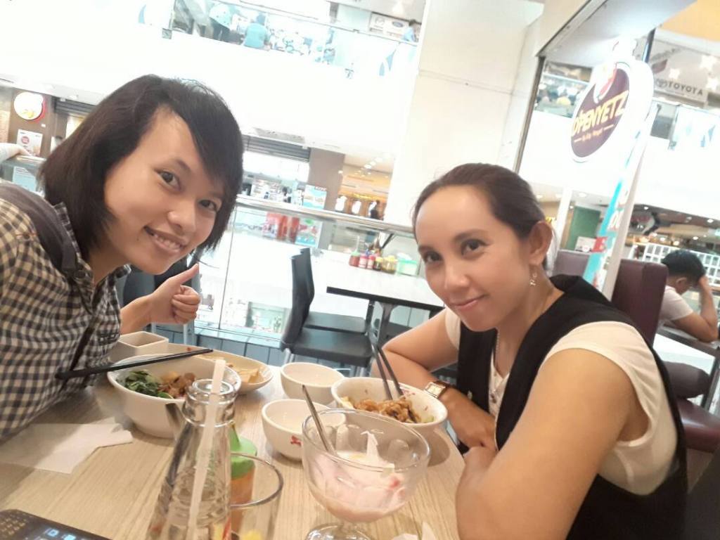 1. Yoshinoya, 2. Bebek Dower, 3. Bakmi Naga, 4. Ichiban Sushi, 5. Mujigae, 6. Nahm Thai, 7. Aroma Batavia, 8. BMK Baso Malang Karapitan, 9. Sukiya, 10. Warung Tekko