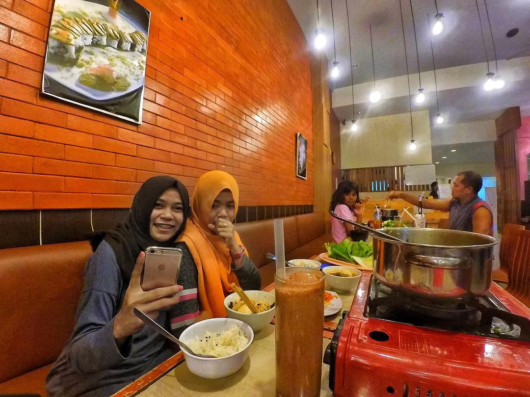 1. Raa Cha, 2. Gokana Ramen, 3. Restoran Pringsewu, 4. RM. Dewi, 5. Sushi Oishii, 6. Waroeng SS, 7. Big Berry Resto, 8. Bakso Rudal, 9. Ikan Bakar Mekar, 10. Orange Resto
