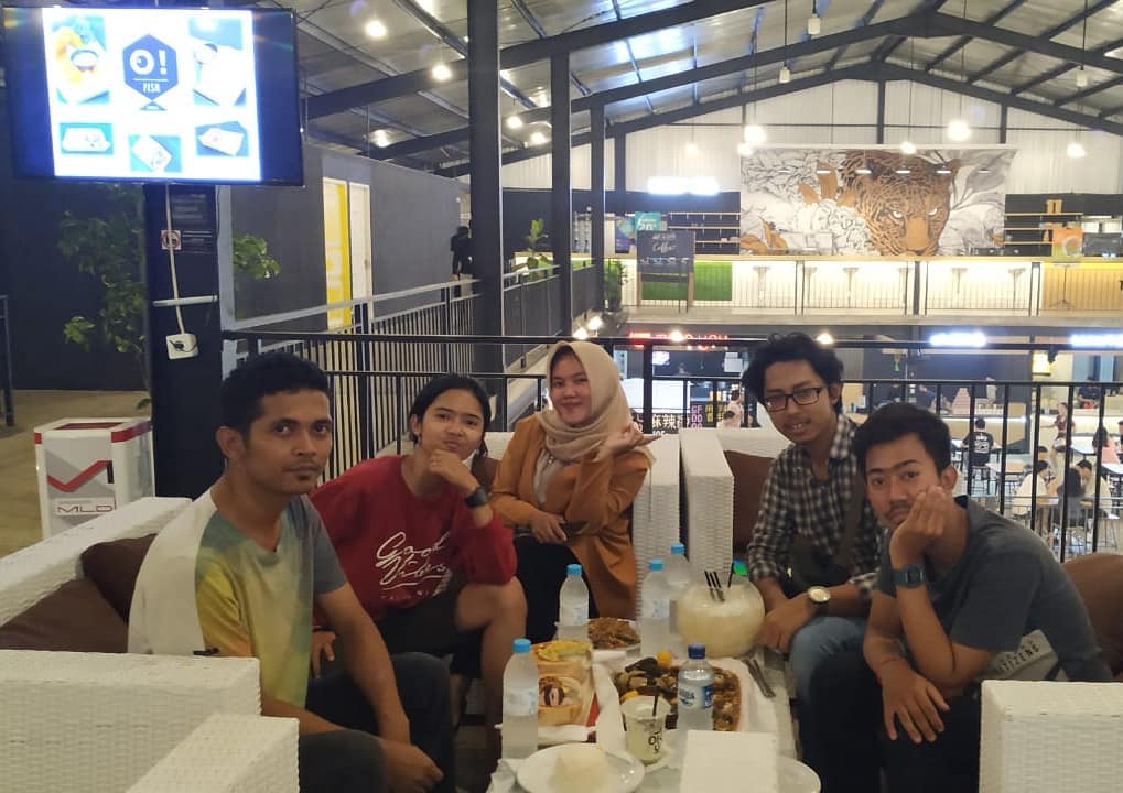 1. IKEA Cafetaria, 2. Raja Kepiting, 3. Kushiya Monogatari, 4. Steak 21, 5. Pigzzza, 6. Waroeng Sunda, 7. Conblock, 8. RM. Putera Lombok, 9. Sarang Oci Flavor Bliss, 10. Bandar Djakarta