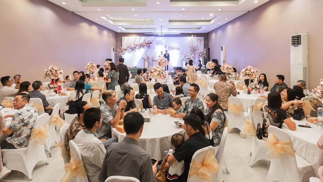 1. Resto Legian, 2. Resto Papuma, 3. Rumah Kimbap, 4. RM. Lestari, 5. Fujiyama Sushi, 6. Warunk Upnormal, 7. Ikan Bakar Cianjur, 8. Taman Mangli Indah, 9. Teh Hi La, 10. Bakaro Suki