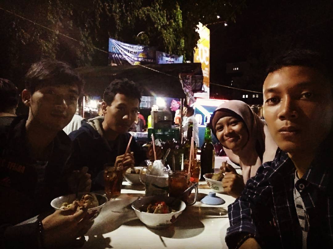 1. Raa Cha, 2. Gokana Ramen, 3. Restoran Pringsewu, 4. RM. Dewi, 5. Sushi Oishii, 6. Waroeng SS, 7. Big Berry Resto, 8. Bakso Rudal, 9. Ikan Bakar Mekar, 10. Orange Resto
