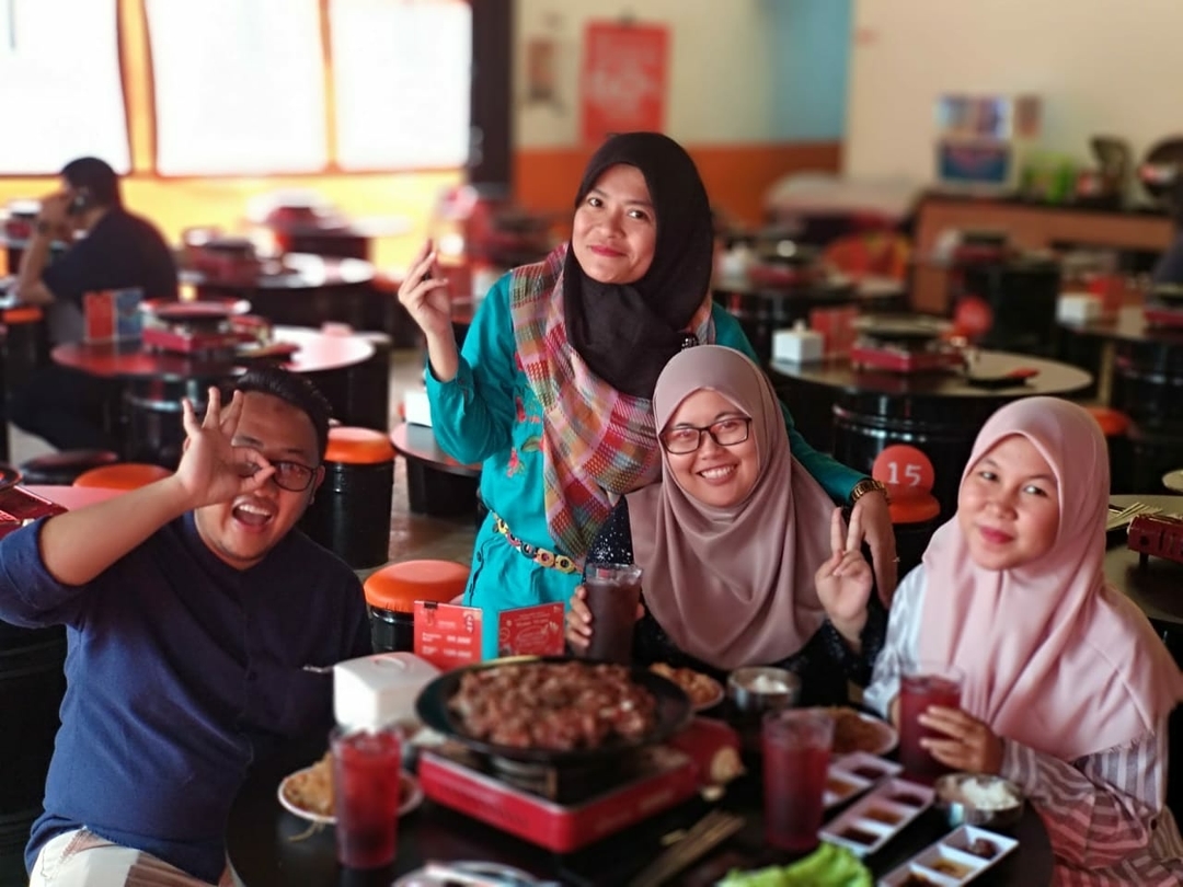 1. Simhae Korean Grill, 2. Onokabe, 3. Kintan Buffet, 4. Shaburi Shabu-Shabu, 5. B.Q Plaza, 6. Yie Thou, 7. X.O Suki, 8. Heysteak, 9. Pochajjang Korean BBQ, 10. Grill Me