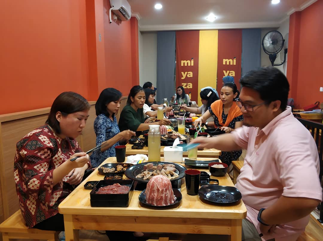 1. Shabu Hji-mat, 2. Mashiseo, 3. Ngunya, 4. Grill 99, 5. Bamboo Dimsum, 6. Pochajjang, 7. KKUMGA BBQ, 8. Steak 21, 9. Miyazaki, 10. Gudang Kafe