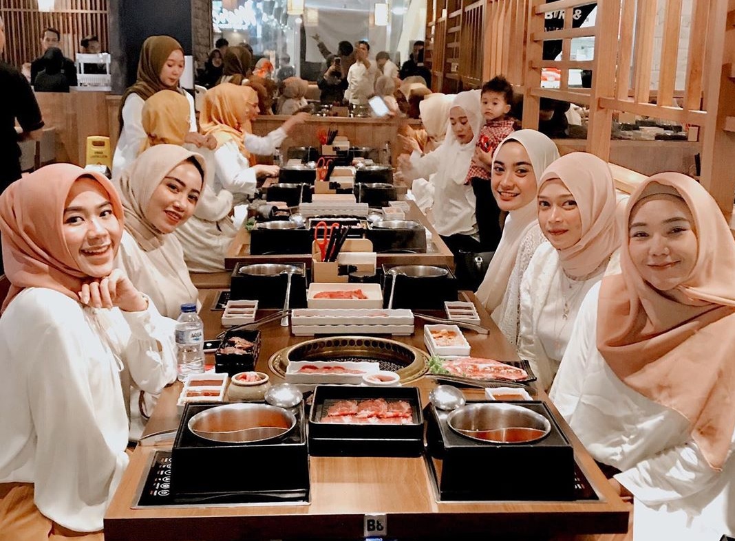 Harga Menu, Durasi Makan, Aturan Makan , Sistem Order, Tips Makan , Cabang Outlet