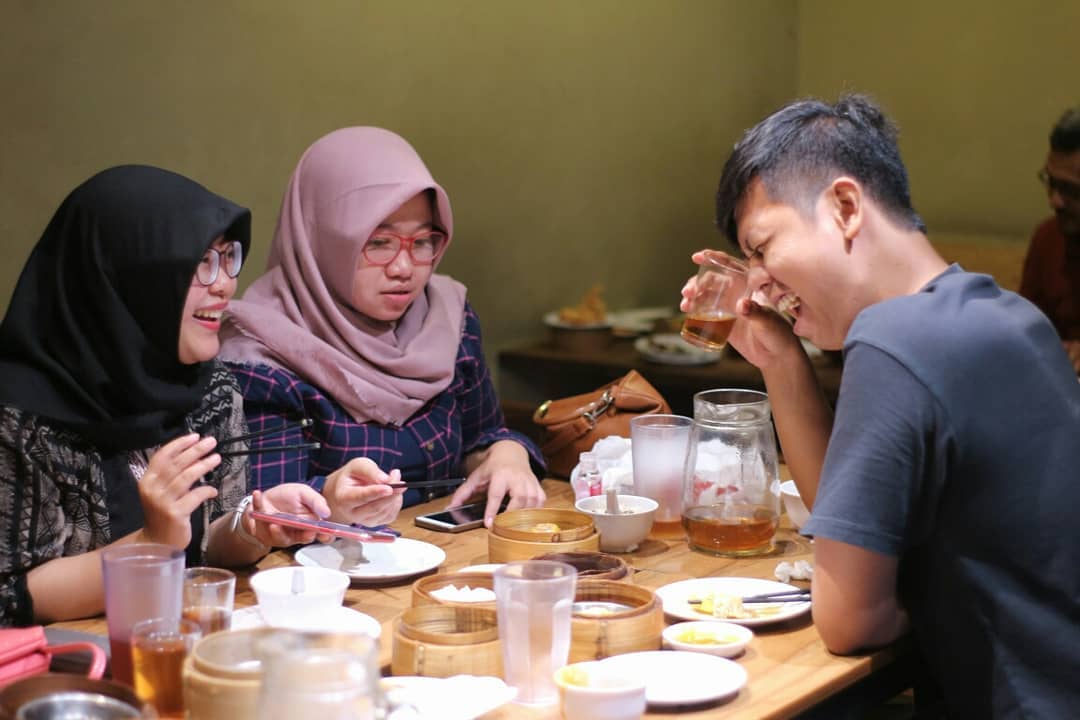 1. Sogogi Shabu, 2. Wangja, 3. Pochajjang, 4. Bamboo Dimsum, 5. Mokaya Resto, 6. Hachi Grill, 7. Tebet 39 Japanese Resto, 8. Han Suki, 9. Shaburi, 10. Kintan Buffet