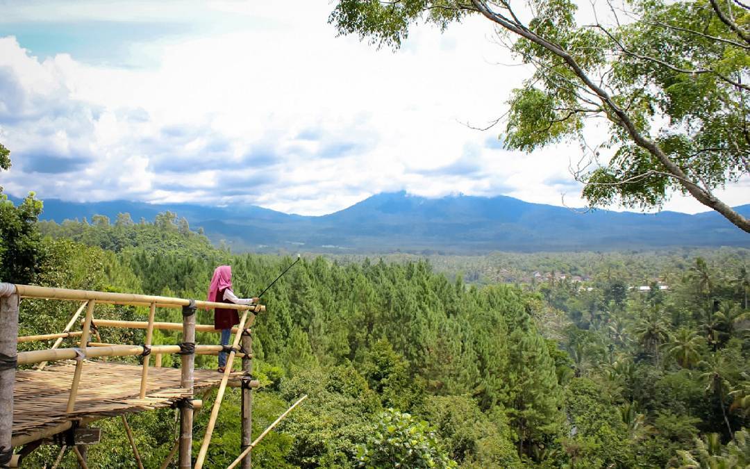 1. Gunung Ijen, 2. Gunung Raung, 3. Gunung Ranti, 4. Gunung Gumitir, 5. Gunung Gamping, 6. Gunung Remuk, 7. Gunung Srawet, 8. Gunung Suket, 9. Kawah Wurung, 10. Bukit Mondoleko