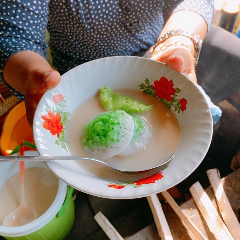 1. Tahu Bakso Bu Pudji, 2. Pecel Keong “Mbak Toen” Banyubiru, 3. Tumpi, 4. Tahu Serasi, 5. Gudeg Merakmati, 6. Sate Kelinci Bandungan, 7. Serabi Ngampin, 8. Sate Pak Kempleng, 9. Pecel Mbok Kami, 10. Gecok Tlogo Ibu Siti Sundari