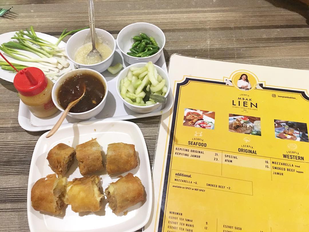 1. Gang Lombok, 2. Lunpia Mataram, 3. Lunpia Express, 4. Loenpia Mbak Lien, 5. Lunpia Cik Meme, 6. Lunpia 57, 7. Lunpia Sari Rasa, 8. Lumpia Hoki, 9. Lumpia LJ (Lifes Joy), 10. Queen Lumpia