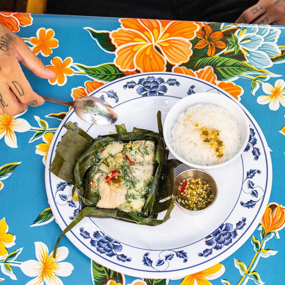 2. Khao Piak Sen, 3. Khao Jee, 4. Ping Kai, 5. Khao Niaw, 6. Mok Pa, 7. Tam Mak Hoong, 8. Nam Khao Tod, 9. Pad Khee Mao, 10. Lao-lao Whisky
