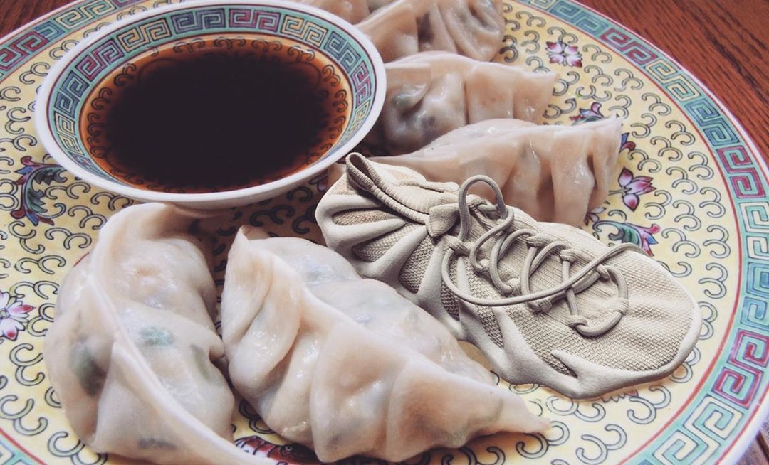 Makanan khas imlek di singapura malaysia jakarta indonesia hongkong hong kong makan resep dan maknanya artinya arti apa saja tahun baru china saat cina daftar minuman hari foto gambar kue raya jual keranjang malam makna nama perayaan pada ringan masakan untuk waktu, 1. Kue Keranjang, 2. Yu Sheng, 3. Bebek, 4. Kok Chai, 5. Ikan Bandeng, 6. Siu Mie, 7. Manisan, 8. Jiao Zi, 9. Kuaci, 10. Jeruk Mandarin