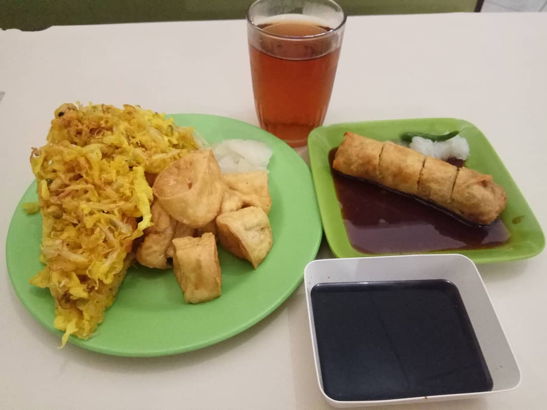 Menu Makanan, Daftar Harga Minuman, Lokasi Dimana, Menu Andalan, Menu Favorit, Keistimewaan, Cara Menuju Lokasi