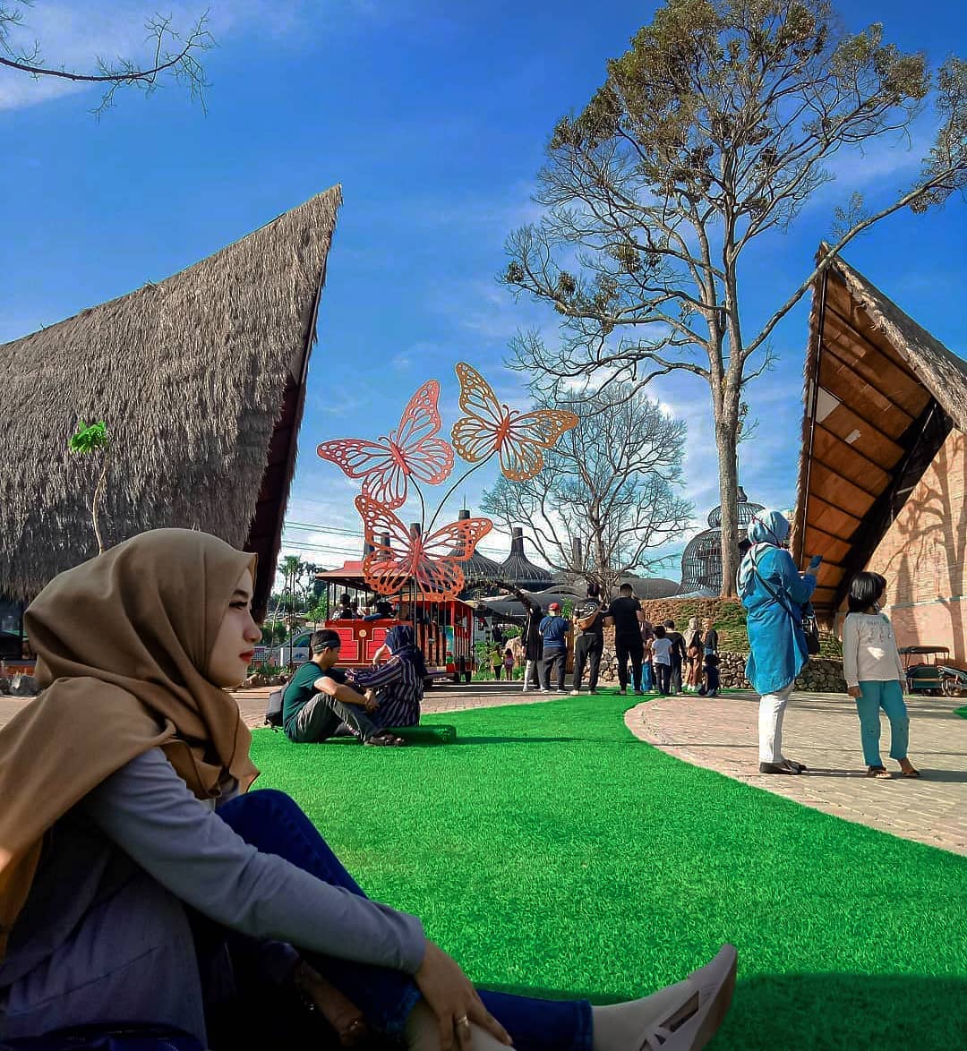 Buka Jam Berapa, Harga Tiket Masuk, Mampir Ke Alas Tirta, Wisata Dusun Semilir, Fasilitas Yang Ada, Daya Tarik