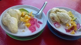 1. Es Santan Ketan Hitam, 2. Es Tawon, 3. Es Teler Dempo No.07, 4. Es Alpukat Moka, 5. Fosco, 7. Angsle, 8. Ronde, 9. Tahwa, 10. Sari Buah Apel