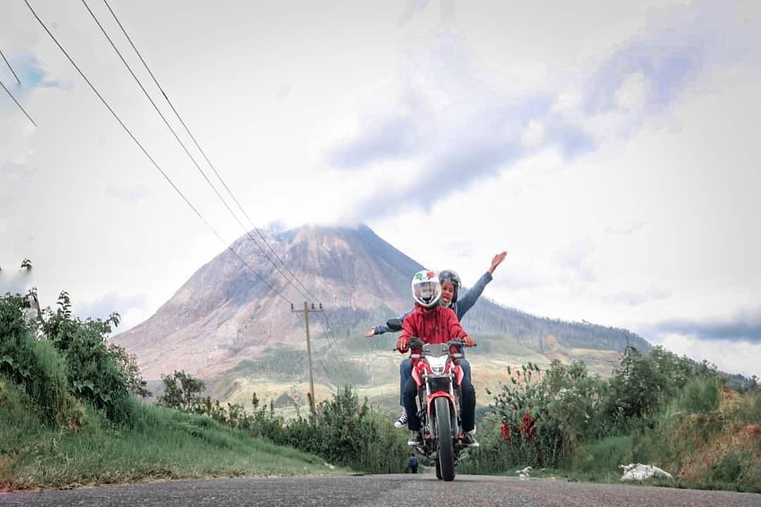 1. Gunung Sibayak, 2. Gunung Sinabung, 3. Gunung Sibuatan, 4. Gunung Sorik Marapi, 5. Gunung Lubuk Raya, 6. Gunung Sibual-Buali, 7. Pusuk Buhit, 8. Gunung Simpon, 9. Gunung Sipiso-Piso, 10. Gunung Pangulubao