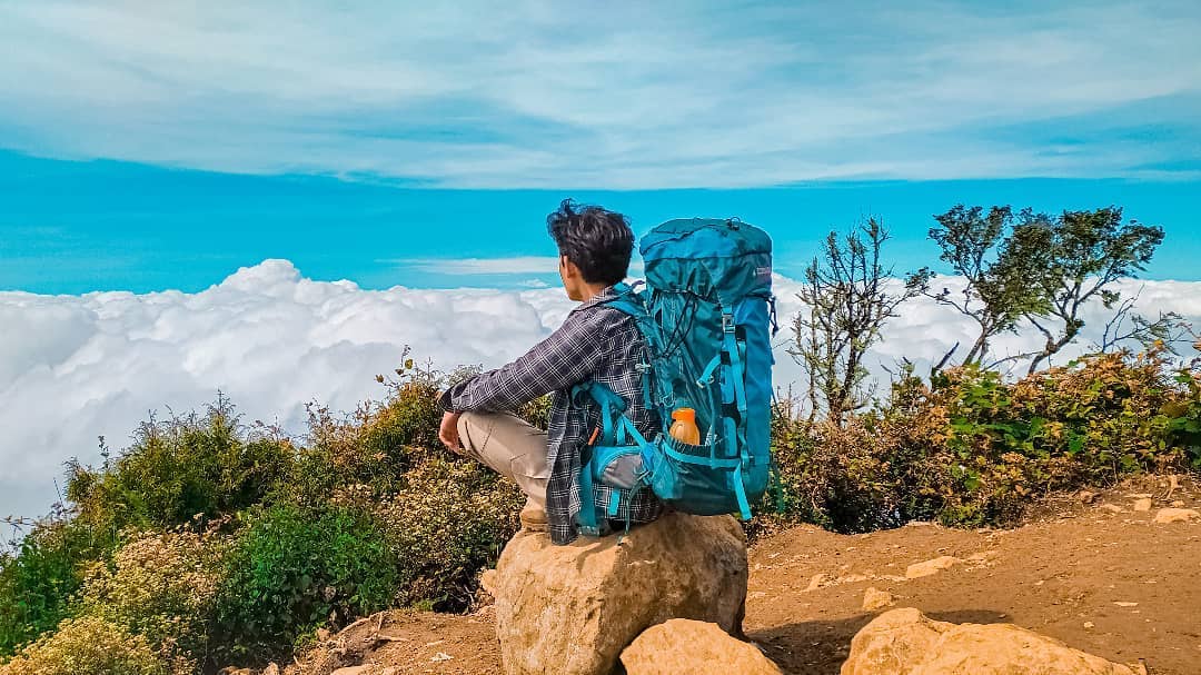 1. Gunung Guntur, 2. Gunung Cikuray, 3. Gunung Papandayan, 4. Gunung Piramid Sadahurip, 5. Gunung Haruman, 6. Puncak Darajat Pass, 7. Gunung Talaga Bodas, 8. Gunung Calancang, 9. Gunung Kendang, 10. Gunung Cakrabuana