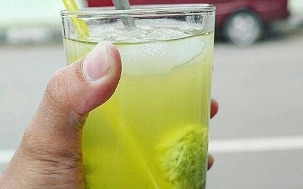 1. Jeniper, 2. Sirup Tjampolay, 3. Teh Poci, 4. Es Campur, 5. Es Cuing, 6. Es Kopyor 4848, 7. Es Tape Ketan Bakung, 8. Es Tawuran, 9. Sekoteng, 10. Es Cendol