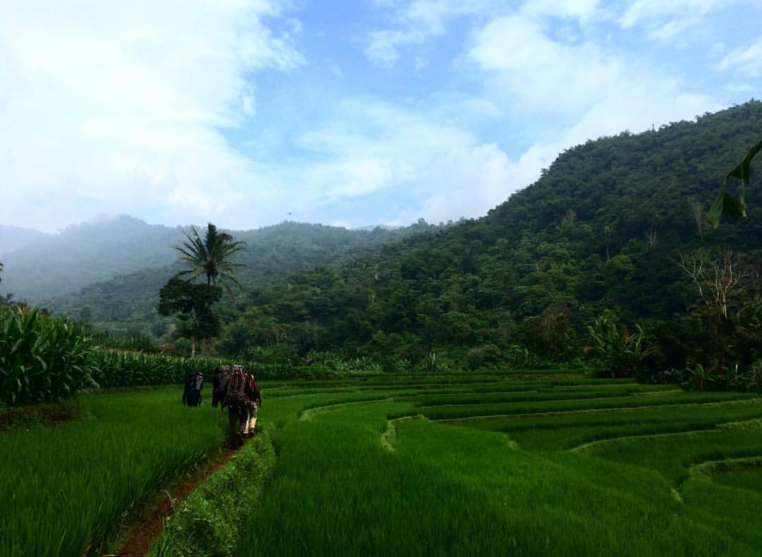1. Gunung Guntur, 2. Gunung Cikuray, 3. Gunung Papandayan, 4. Gunung Piramid Sadahurip, 5. Gunung Haruman, 6. Puncak Darajat Pass, 7. Gunung Talaga Bodas, 8. Gunung Calancang, 9. Gunung Kendang, 10. Gunung Cakrabuana