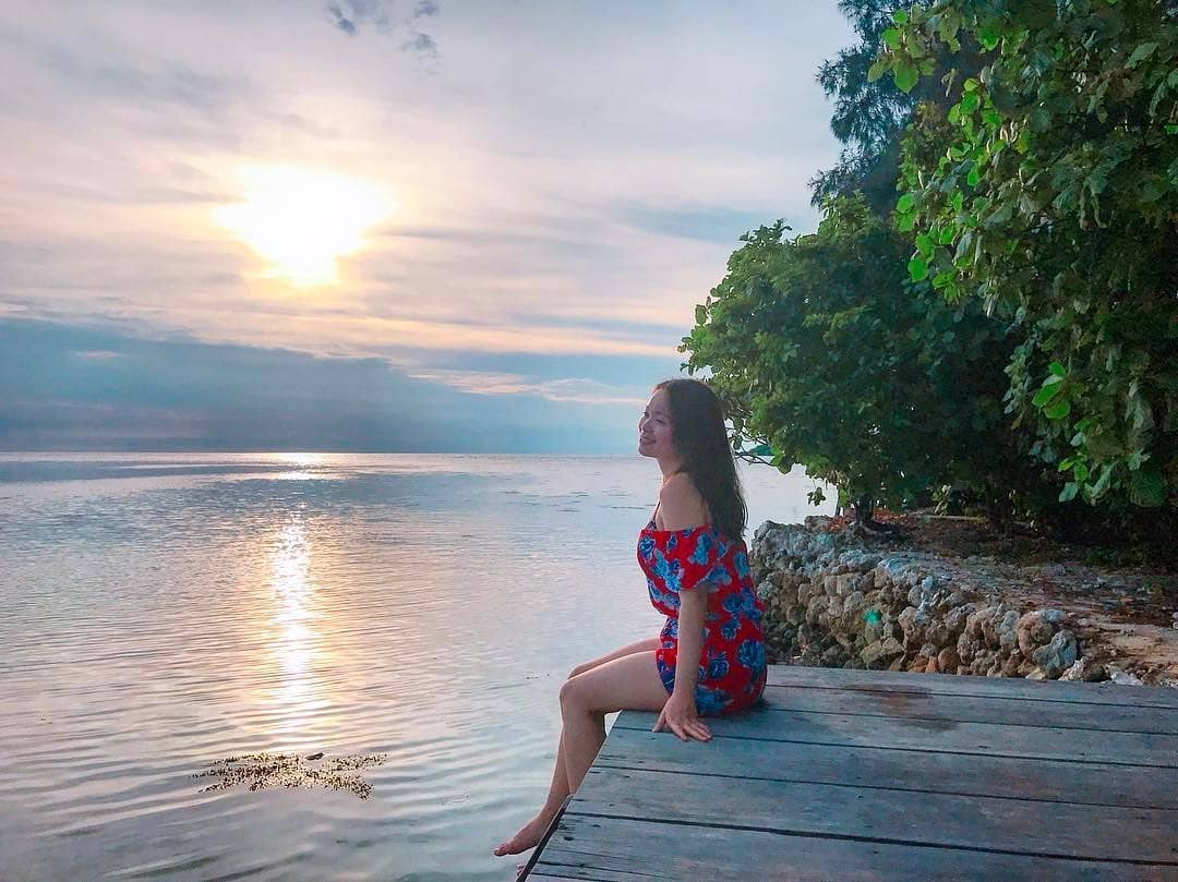 1. Pulau Macan, 2. Taman Wisata Mangrove PIK, 3. Jet Ski Café, 4. Segarra Seaside Escape, 5. Le Bridge, 6. Tugu Kunstkring Paleis, 7. Skye Bar & Restaurant, 8. Altitude Grill, 9. Planetarium Jakarta, 10. Taman Suropati