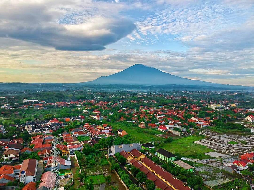 Sejarah Masa Lampau, Geografi Kota, Julukan Kota, Masa Kini, Tempat Berwisata