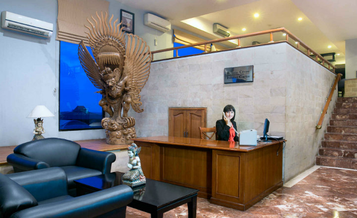 1. Jakarta Airport Hotel, 2. POP! Hotel Airport Jakarta, 3. Aston Cengkareng, 4. Jakpod Hotel, 5. Amaris Hotel, 6. Swiss-Belhotel Airport Jakarta, 7. Favehotel Bandara Tangerang, 8. RedDoorz Plus near Soekarno-Hatta Airport Taman Mahkota, 9. Orchardz Hotel Bandara, 10. Le Paris Syariah Residence
