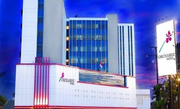 1. Jakarta Airport Hotel, 2. POP! Hotel Airport Jakarta, 3. Aston Cengkareng, 4. Jakpod Hotel, 5. Amaris Hotel, 6. Swiss-Belhotel Airport Jakarta, 7. Favehotel Bandara Tangerang, 8. RedDoorz Plus near Soekarno-Hatta Airport Taman Mahkota, 9. Orchardz Hotel Bandara, 10. Le Paris Syariah Residence