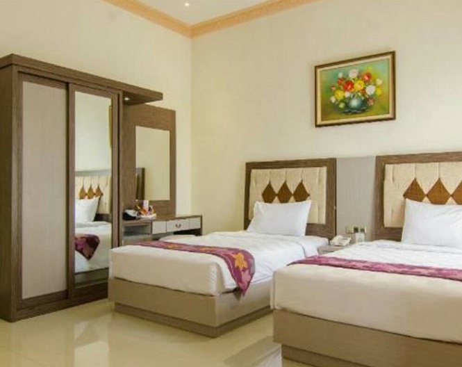1. RiverStone Hotel &amp; Cottage, 2. Hotel Surya Indah, 3. Zamzam Hotel &amp; Convention, 4. Hotel Paleraman Soerabaia, 5. Hotel Arjuna, 6. The Batu Hotel &amp; Villas, 7. Kusuma Agrowisata Resort &amp; Convention Hotel, 8. Aston Inn Batu, 9. Family Hotel Gradia 2, 10. Baru Inn Hotel