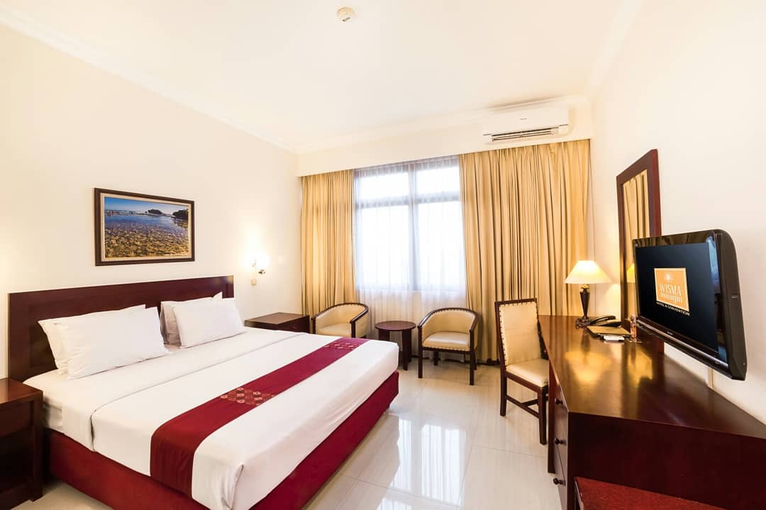 1. Cakra Kusuma Hotel, 2. Gajah Mada University Club Hotel, 3. Wisma MM UGM, 4. D’Paragon Pogung B Yogyakarta, 5. Amaris Hotel Sagan, 6. Tembok Batu Residence, 7. PORTA By The Ambarukmo, 8. POP! Hotel Sangaji, 9. Hotel Cakra Kembang, 10. Koolkost Syariah Near RSA UGM