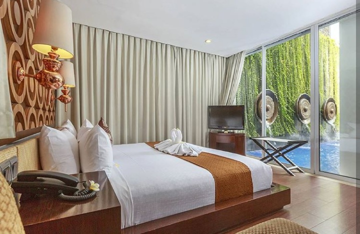 1. The Kuta Beach Heritage, 2. Puri Hiromi Boutique Residence, 3. Laghawa Beach Inn Hotel, 4. Pandawa Hill Resort, 5. Pandawa Cliff Estate, 6. Seminyak Lagoon All Suites Hotel, 7. Melasti Beach Resort &amp;Spa, 8. The Grand Bali Nusa Dua Hotel, 9. Jimbaran Lestari Hotel &amp; Residence – Spa, 10. Bedrock Hotel