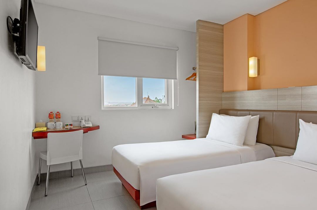1. Cakra Kusuma Hotel, 2. Gajah Mada University Club Hotel, 3. Wisma MM UGM, 4. D’Paragon Pogung B Yogyakarta, 5. Amaris Hotel Sagan, 6. Tembok Batu Residence, 7. PORTA By The Ambarukmo, 8. POP! Hotel Sangaji, 9. Hotel Cakra Kembang, 10. Koolkost Syariah Near RSA UGM