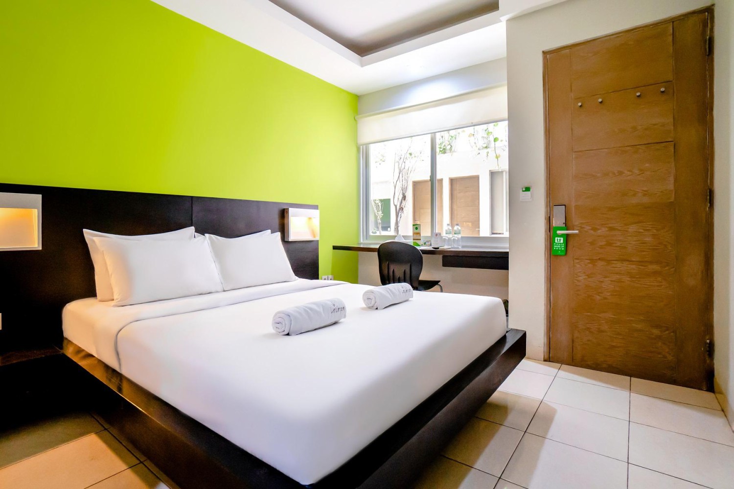 1. Onyx Residence, 2. House of Arsonia Bougainvillea, 3. Hotel Kalisma, 4. Bendungan Hilir Residence, 5. Hotel Alma, 6. LeGreen Suite Tondano n GBK, 7. Bamboo Inn Hotel &amp; Café, 8. Ibis Hotel Slipi, 9. Blue Sky Hotel Petamburan, 10. Menara Peninsula Hotel