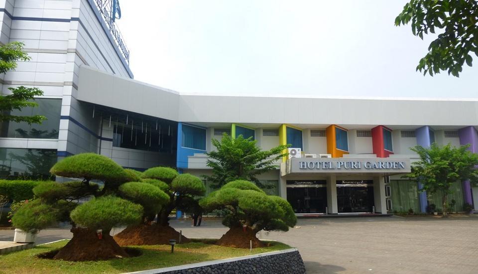 1. Ibis Budget, 2. Imam Bonjol Hostel, 3. RedDoorz @ Jalan Gatot Subroto, 4. Mahima Hotel, 5. RoomZ Budget, 6. Hotel Sonic Airport, 7. Gapura Residence, 8. Hotel Puri Garden, 9. Amaris Hotel, 10. Hotel Wood 7296