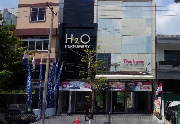 1. RedDoorz near Living Plaza, 2. OYO 1861 Martha Guest House, 3. KoolKost Syariah near Taman Bekapai, 4. The New Benakutai Hotel &amp; Apartment, 5. Hotel Mitra Amanah, 6. The Luxe Guest House, 7. OYO 1477 Athar 88 Hotel, 8. Zurich Hotel, 9. Horison Sagita, 10. Hotel Sinderella