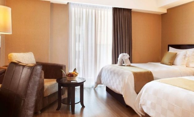 1. Hotel Santika, 2. Hotel Desa Wisata &amp; Resort, 3. Titanium Express Homtel, 4. Favehotel PGC Cililitan, 5. Fiducia Pondok Gede, 6. Maerokoco Syariah Room, 7. Reddoorz Near Graha Cijantung Mall, 8. OYO 121 Rumah Ayub Syariah, 9. Best Western Premier The Hive, 10. Harper MT Haryono