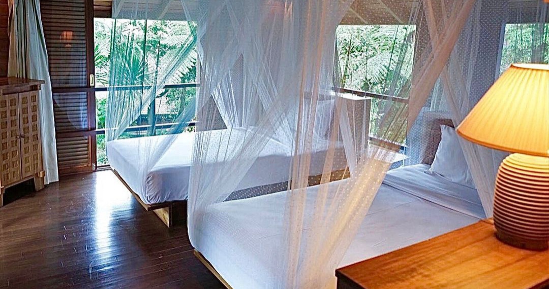 1. Baobab Safari Resort, 2. Kaliandara Eco Resort, 3. Tanjung Plaza Hotel, 4. Pines Garden Resort Hotel, 5. Taman Dayu Golf Club &amp; Resort, 6. Royal Tretes View Hotel &amp; Convention, 7. Royal Senyiur Pasuruan, 8. OYO 1339 Sinergi Hotel Tretes, 9. Surya Hotel &amp; Cottages Prigen, 10. Tretes Raya Hotel &amp; Resort