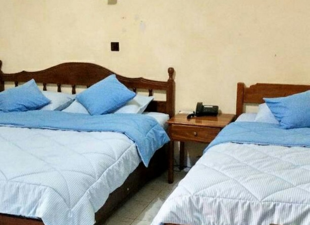 1. Istana Ombak Eco Resort, 2. OYO 942 Srikandi Hotel, 3. Desa Limasan Resort, 4. Kampoeng Pacitan Hotel &amp; Resto, 5. Parai Beach Resort Hotel, 6. Harry’s Ocean House, 7. Kartika Hotel, 8. Hotel Grand Bromo, 9. OYO 2643 Hotel Graha Prima, 10. Hotel Permata