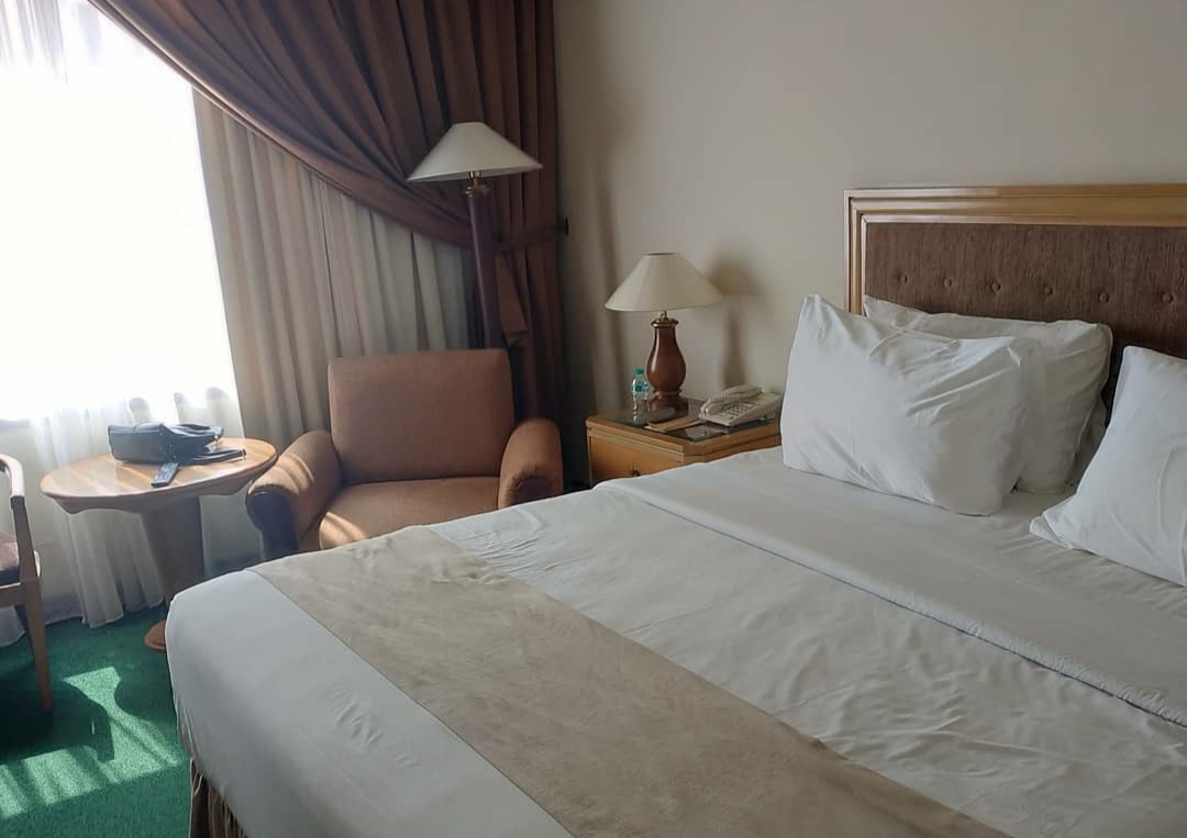1. OYO 918 Hotel Senen Indah Syariah, 2. Hotel Mustika Senen, 3. Lumire Hotel & Convention Center, 4. Oasis Amir Hotel, 5. Hotel Rivoli, 6. Cordela Hotel Senen, 7. MaxOneHotels.com @Kramat, 8. Hi Hotel, 9. Reddoorz Plus Near Senen, 10. Airy Eco Stasiun Pasar Senen
