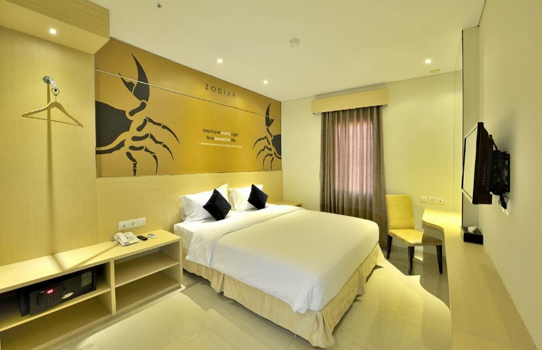 1. Yokotel Hotel, 2. Ibis Budget Bandung Asia Afrika, 3. Fabu Hotel, 4. Zodiak @ Asia Afrika Hotel, 5. Gino Feruci Kebon Jati, 6. Favehotel Braga, 7. Guntur Hotel, 8. AstonBraga Hotel &Residence, 9. Collection O 22 Heritage Pasar Baru, 10. Pasar Baru Square Hotel