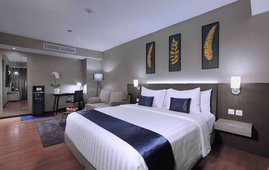1. Rooms Inc Hotel, 2. Ibis Budget, 3. Pop! Hotel Pemuda, 4. Aston Inn Pandanaran, 5. Hotel Citradream, 6. Artotel Gajahmada, 7. Quest Hotel Simpang Lima, 8. Pesonna Hotel, 9. Amaris Pemuda, 10. Louis Kienne Hotel