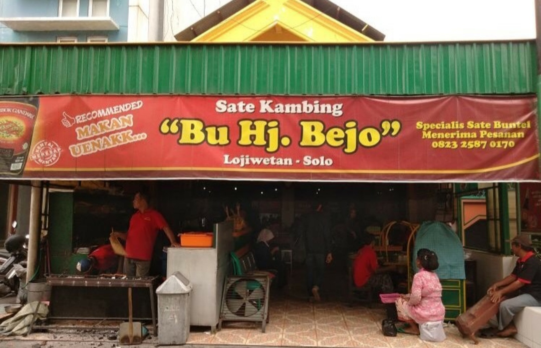 1. Sate Kambing Mbok Galak, 2. Sate Kambing &amp; Tengkleng Rica Rica Pak Manto, 3. Sate Kambing Sumber Pak Dahlan, 4. Sate Kambing Bu Hj Bejo, 5. Sate Kambing Buntel Pak H. Kasdi, 6. Sate Kambing Mas Mario, 7. Sate Kambing Asli Tambak Segaran, 8. Warung Sate Kambing Pak Narto Baturono, 9. Warung Sate Kambing Muda Bu Pariyem, 10. Sate Kambing Pak Mesran
