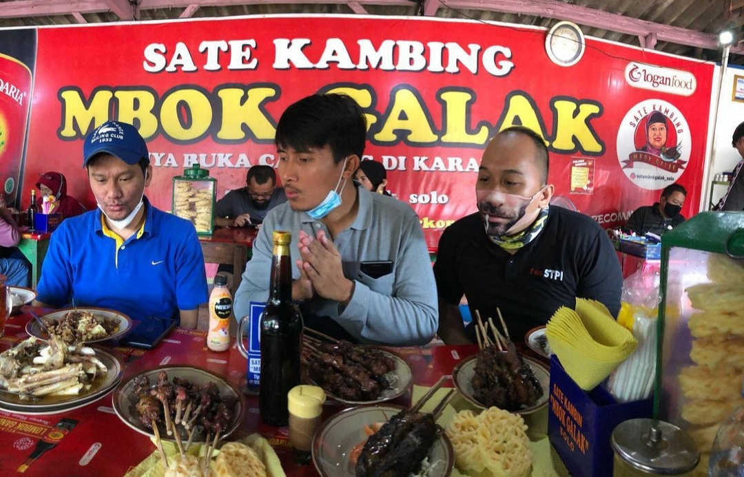 Dibalik Penamaan, Lokasi Warung , Menu Makanan, Harga Menu , Rahasia Kelezatan, Langganan Pejabat Negara, Tips Makan 